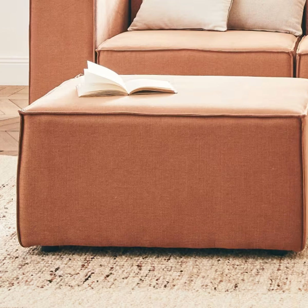 Canapé modulable 3 places avec angle et pouf ARIA caramel – Kipli