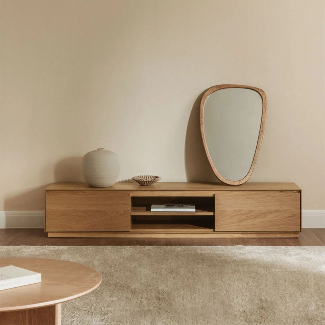Meuble TV SKLUM 180 x 40 cm en MDF et placage chêne Burundi