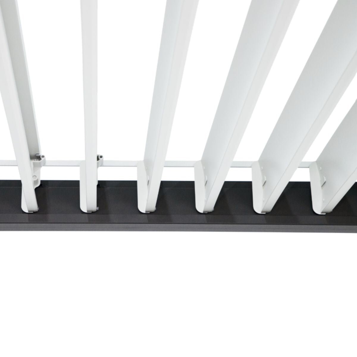 Pergola bioclimatique autoportante Prima Leroy Merlin, aluminium gris anthracite 12m² avec Store déroulant gris anthracite 3.7X2.36