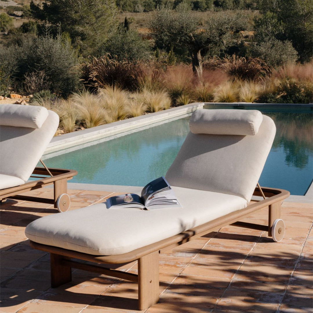 Chaise longue inclinable SKLUM en bois d'acacia Uleno