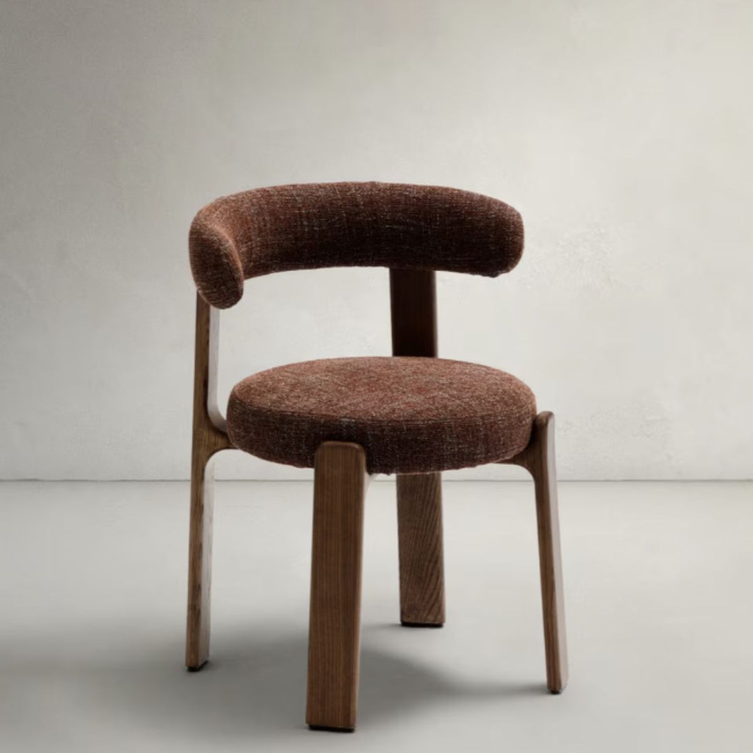 Lot de 2 Chaises Granite KAVE HOME en tissu chenille marron et bois de frêne finition noyer FSC 100%