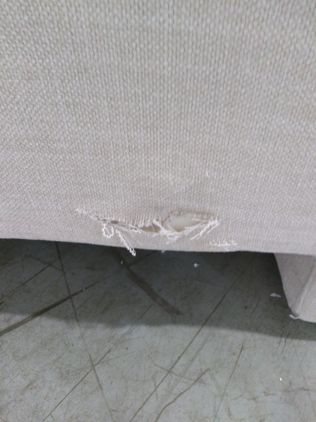 Canapé fixe HABITAT Positano 2 places  en tissu avec dossier garni de plumes beige