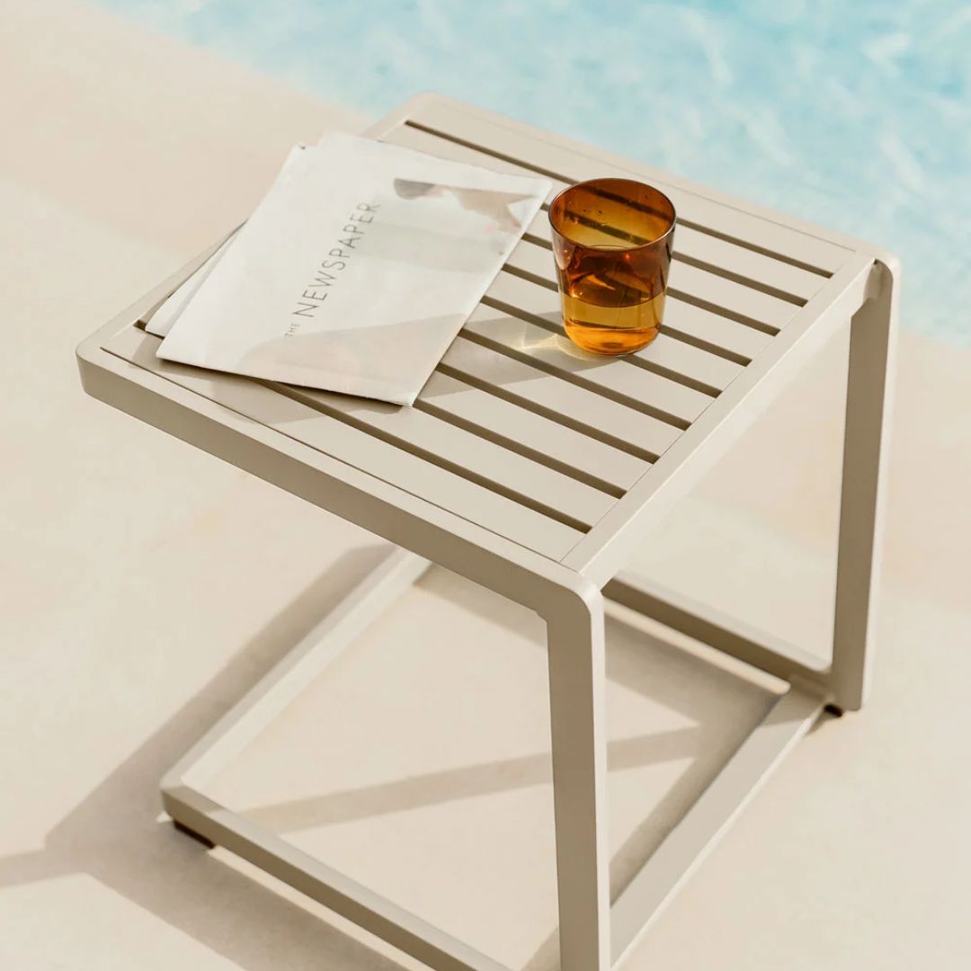 SKLUM- Lot de 4 table d'appoint de jardin carrée 40x40 cm en aluminium Dulem