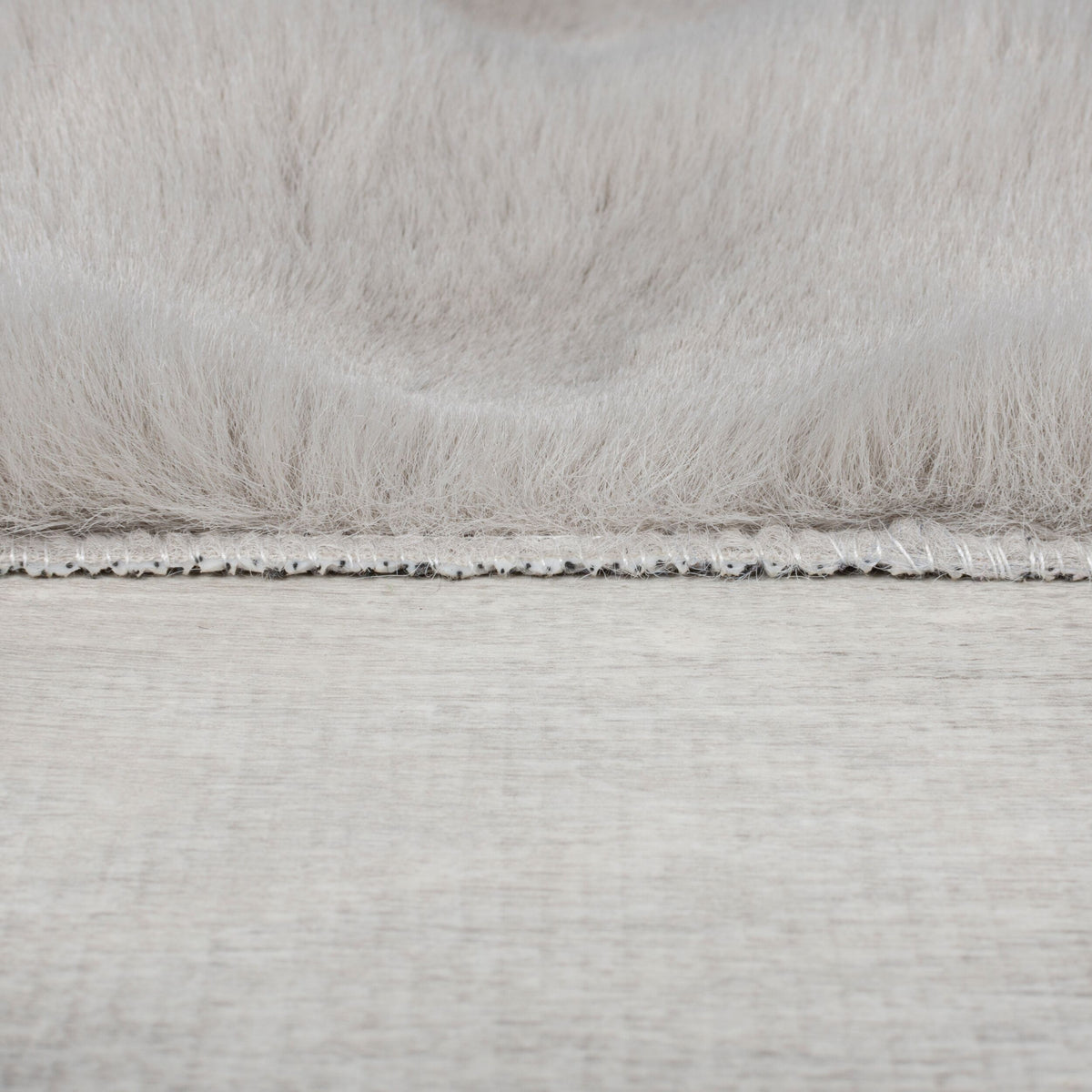 Tapis imitation fourrure COMFY gris 180x290cm
