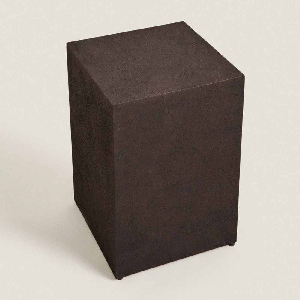 Zara Home- Socle métallique de forme carrée