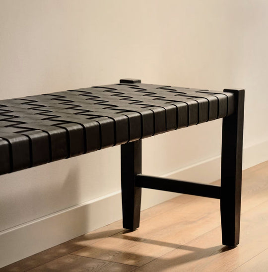 Banc Calixta en cuir et bois de acajou avec finition noire 120 cm KAVE HOME