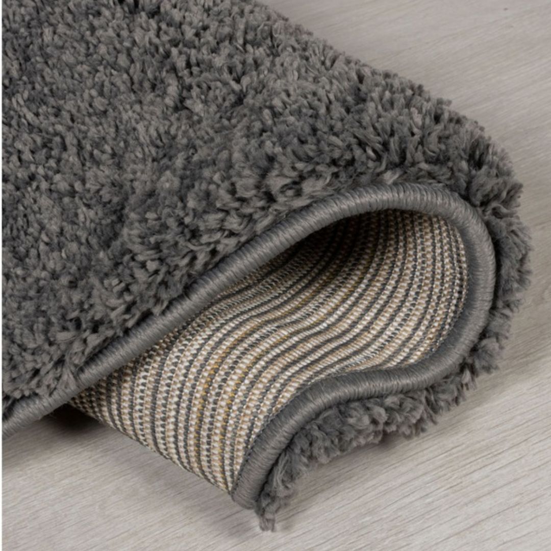 Tapis shaggy rond gris foncé