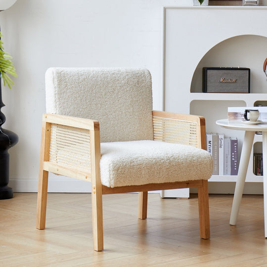 Fauteuil de salon Nordlys en bois massif et cannage blanc BORGO
