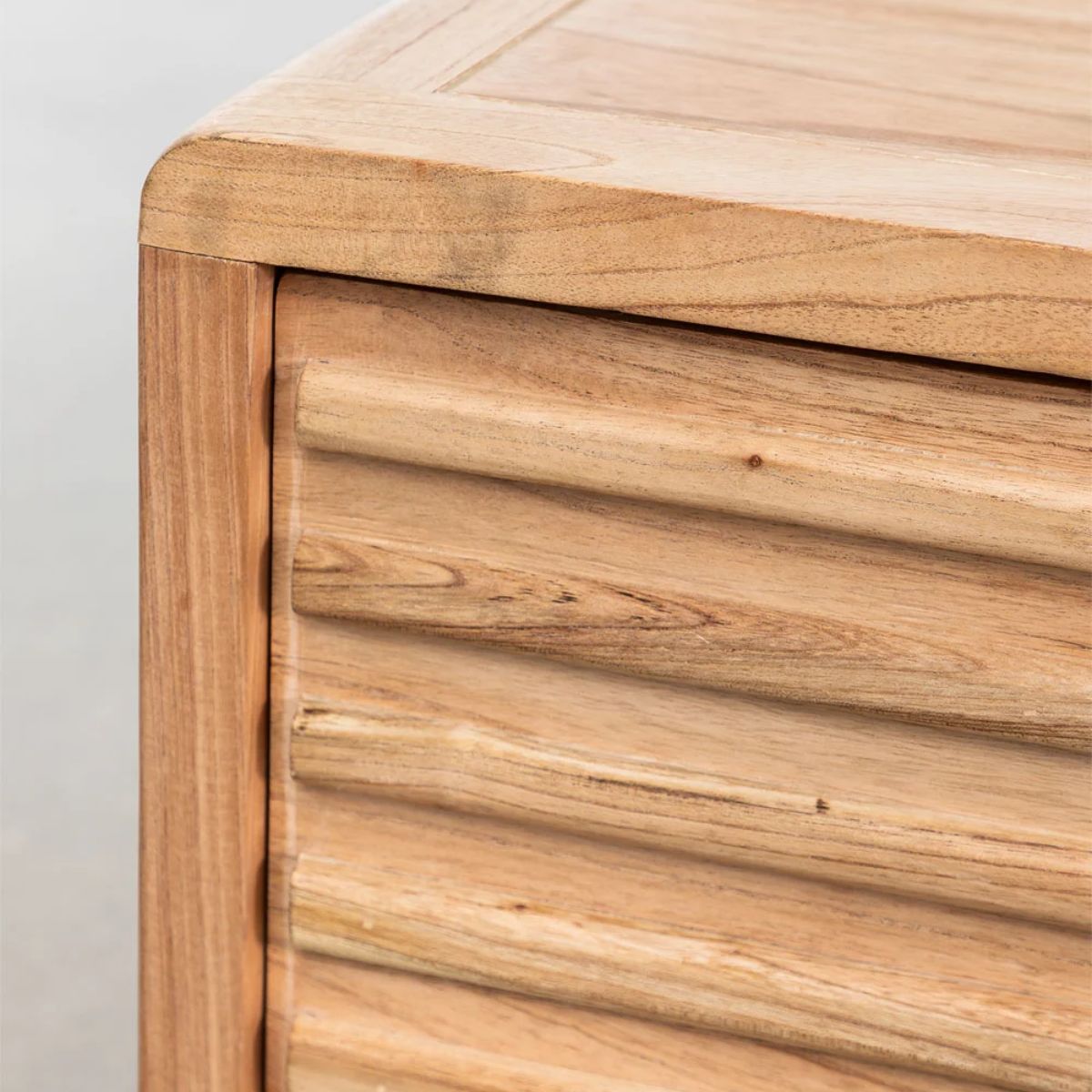 Meuble TV SKLUM Deleyna en bois clair 200cm