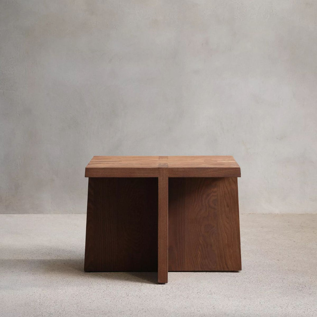 Zara Home- Table d’appoint Vincent Van Duysen – Bois de frêne thermo-traité & pierre naturelle