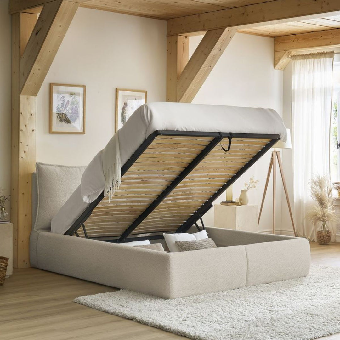 Lit coffre BOBOCHIC Garance 180x200cm avec tête de lit effet oreiller tissu bouclette beige