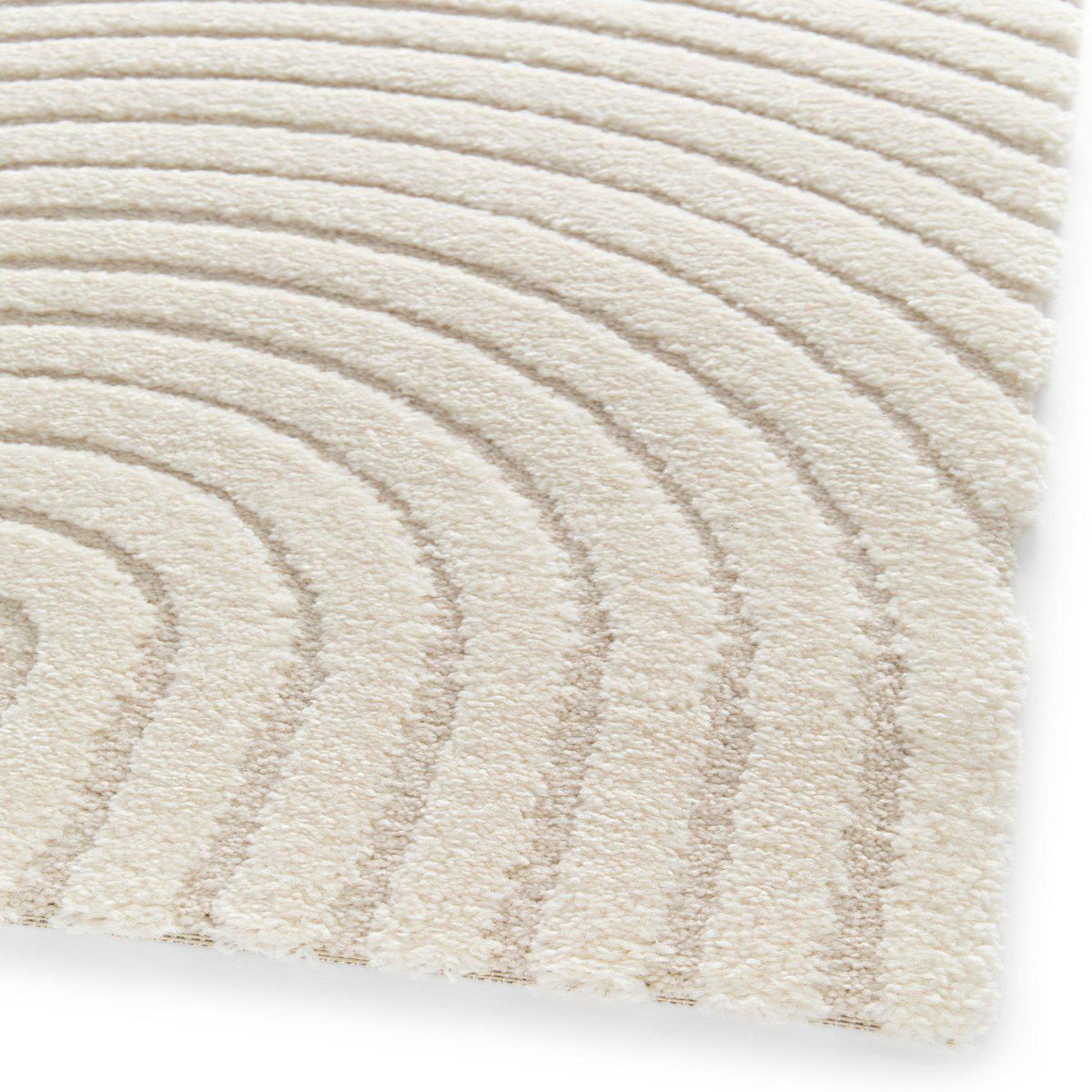 tapis relief graphique crème - hera. Vue 4 du tapis montrant des détails angle.
