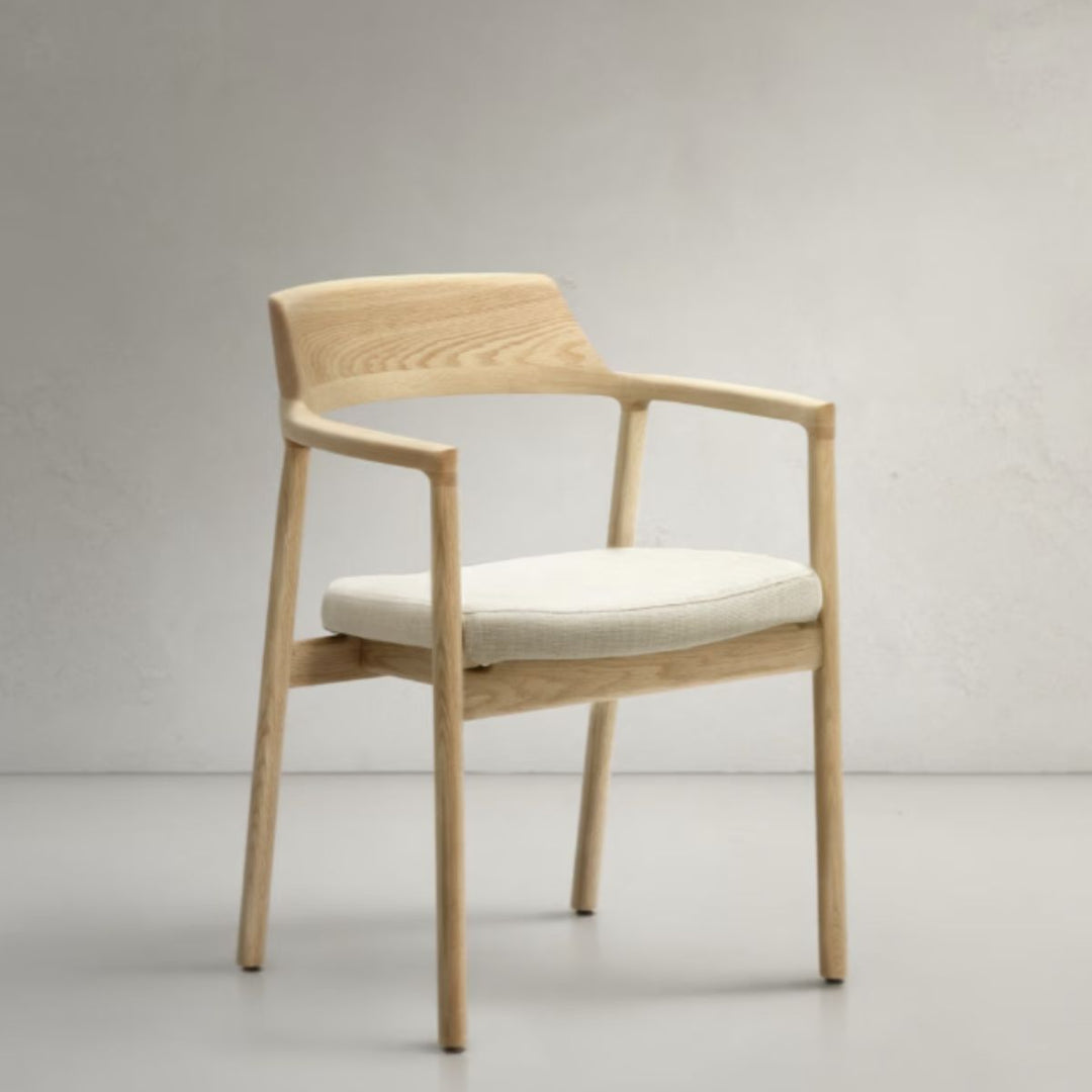 Lot de 6 chaises Alocs KAVE HOME tissu chenille beige déhoussable bois de chêne finition naturelle