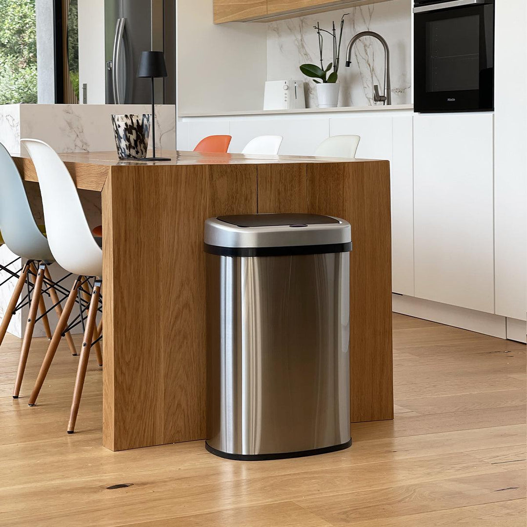 Poubelle automatique 58L Inox brossé avec cerclage