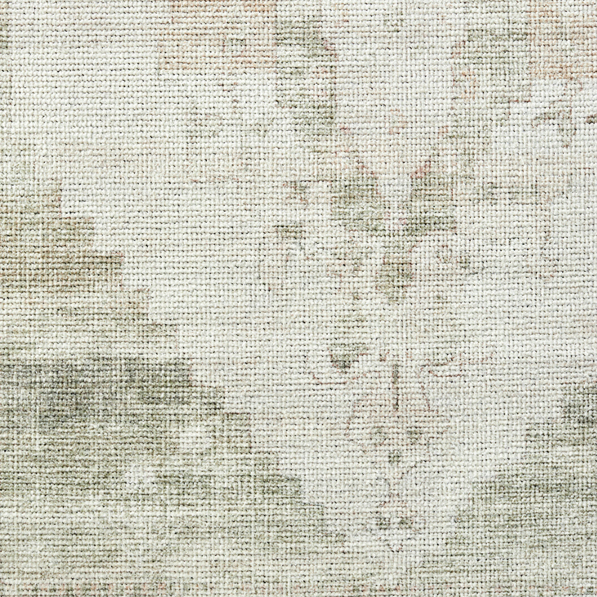 Tapis Surya x Becki Owens Luca vintage oriental, motif délavé vert sauge, ivoire et beige, vue 8