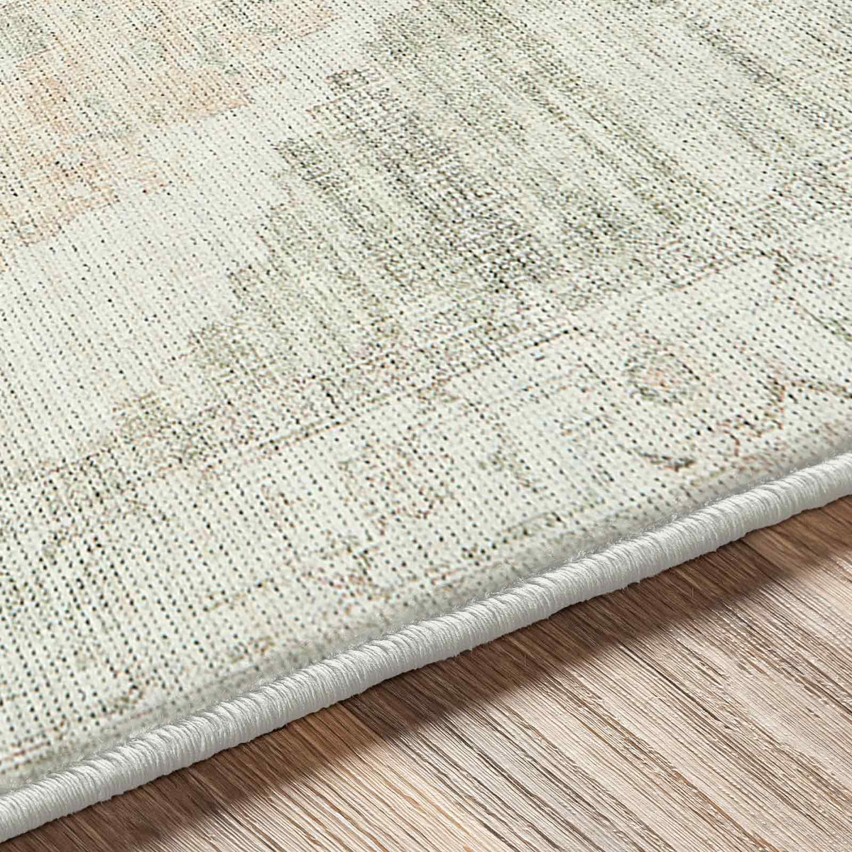 Tapis Surya x Becki Owens Luca vintage oriental, motif délavé vert sauge, ivoire et beige, vue 3
