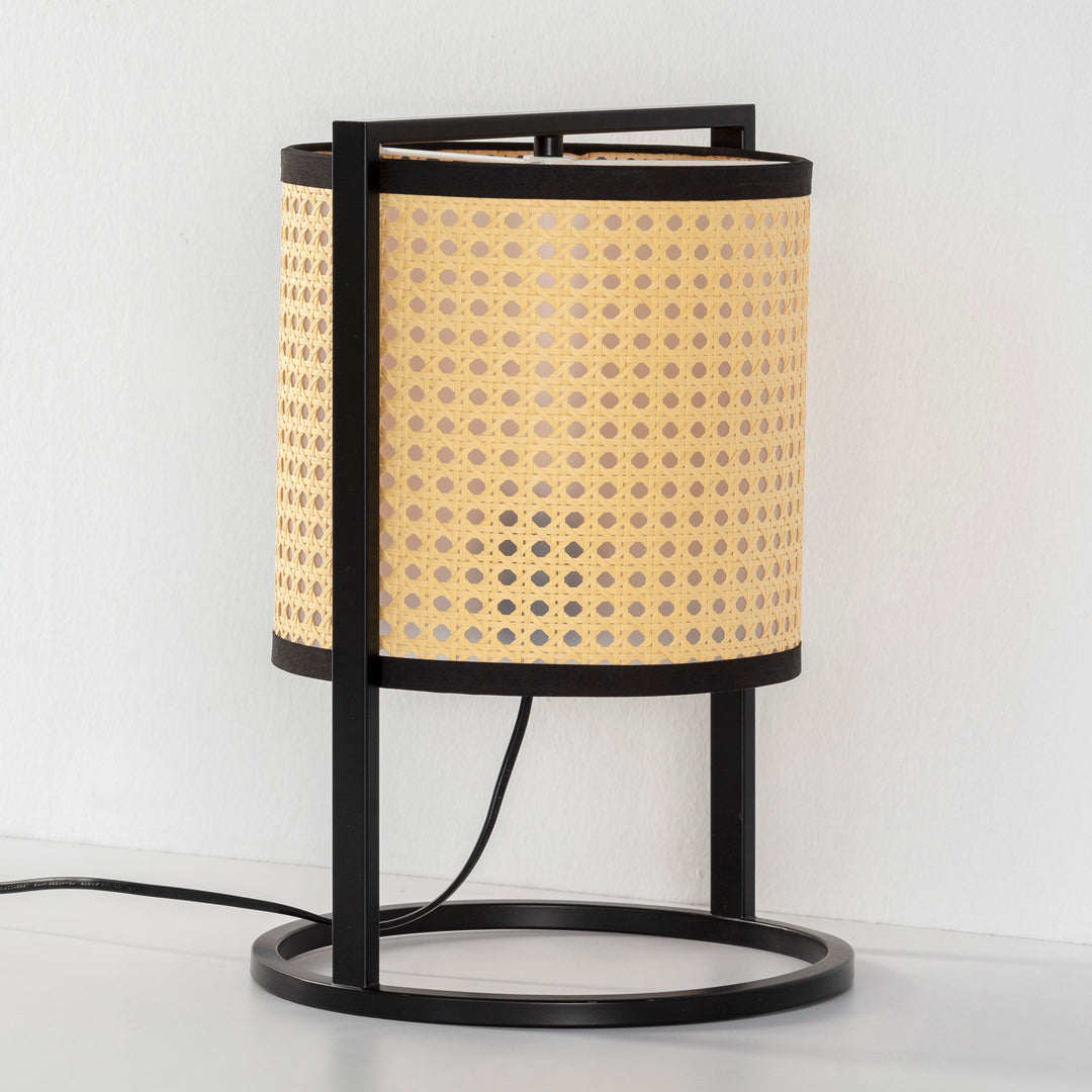 Lampe à poser en rotin synthétique