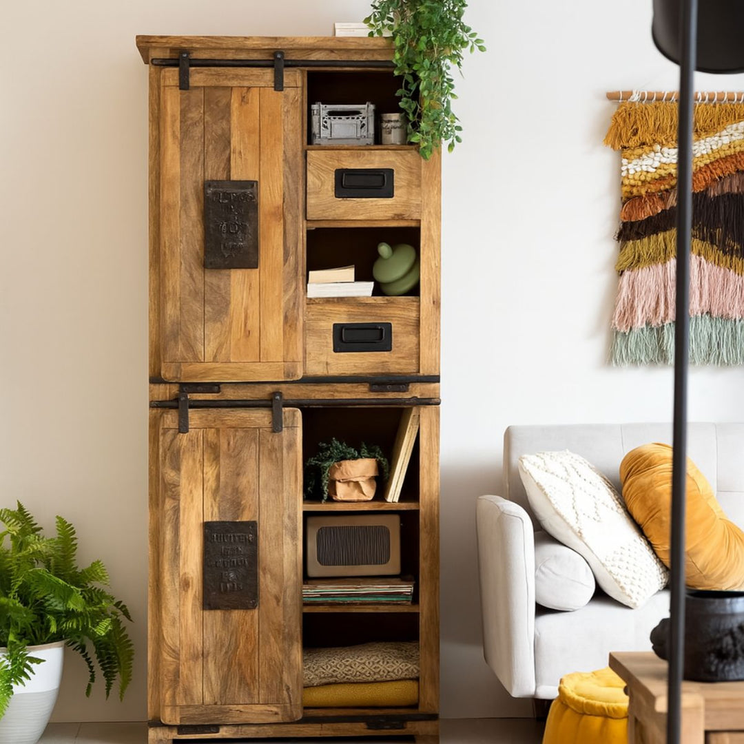 Armoire SKLUM à 2 portes coulissantes en bois de manguier Uain