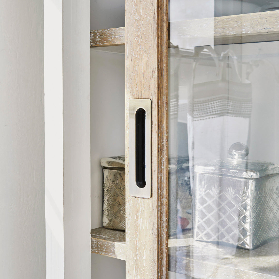 Armoire LOBERON Moosehide en bois blanc vieilli — photo produit