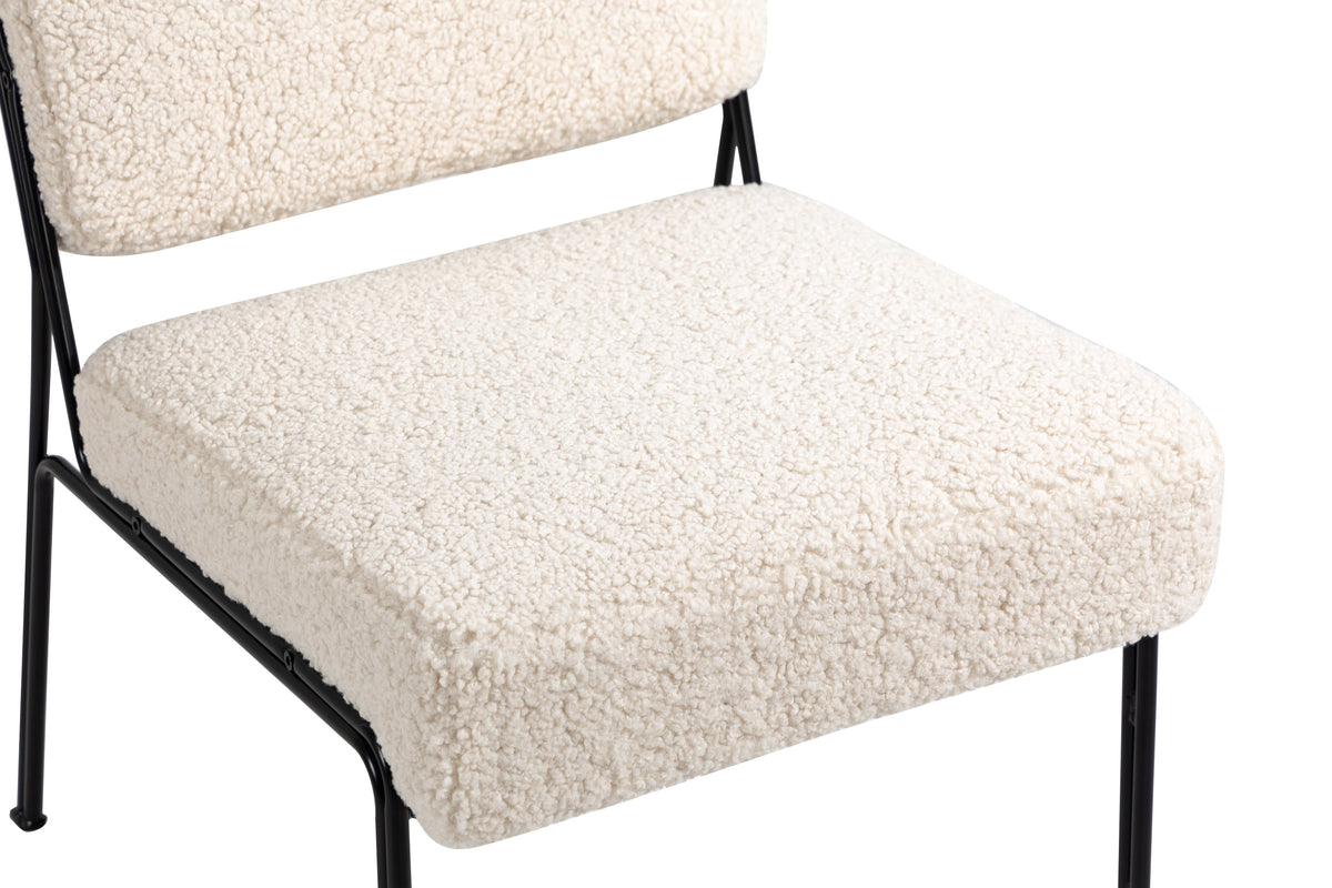 Fauteuil de salon en métal et bouclettes blanches