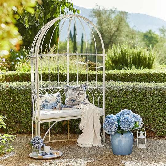 Banc en fer blanc vieilli LOBERON Rivandelle — photo produit