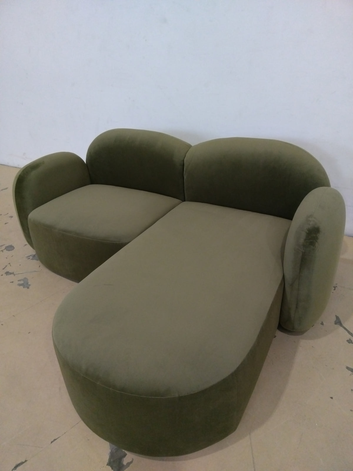 Canapé d'angle droit BLAIR velours vert clair — photo produit