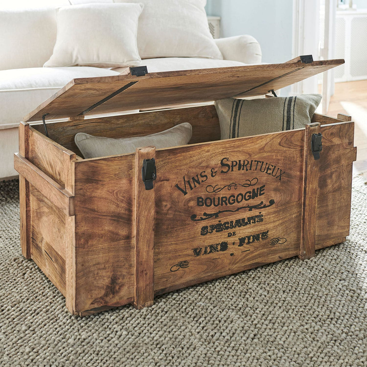 Coffre en bois LOBERON Eskeny — photo produit