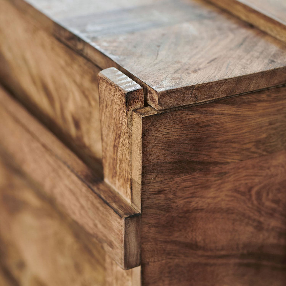Coffre en bois LOBERON Eskeny — photo produit