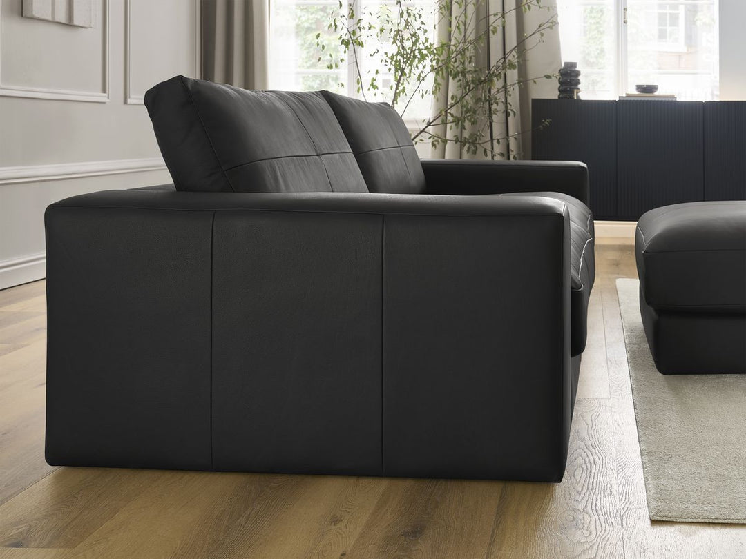 Canapé BOBOCHIC droit fixe 3 places LEONARD cuir de vache avec pouf noir