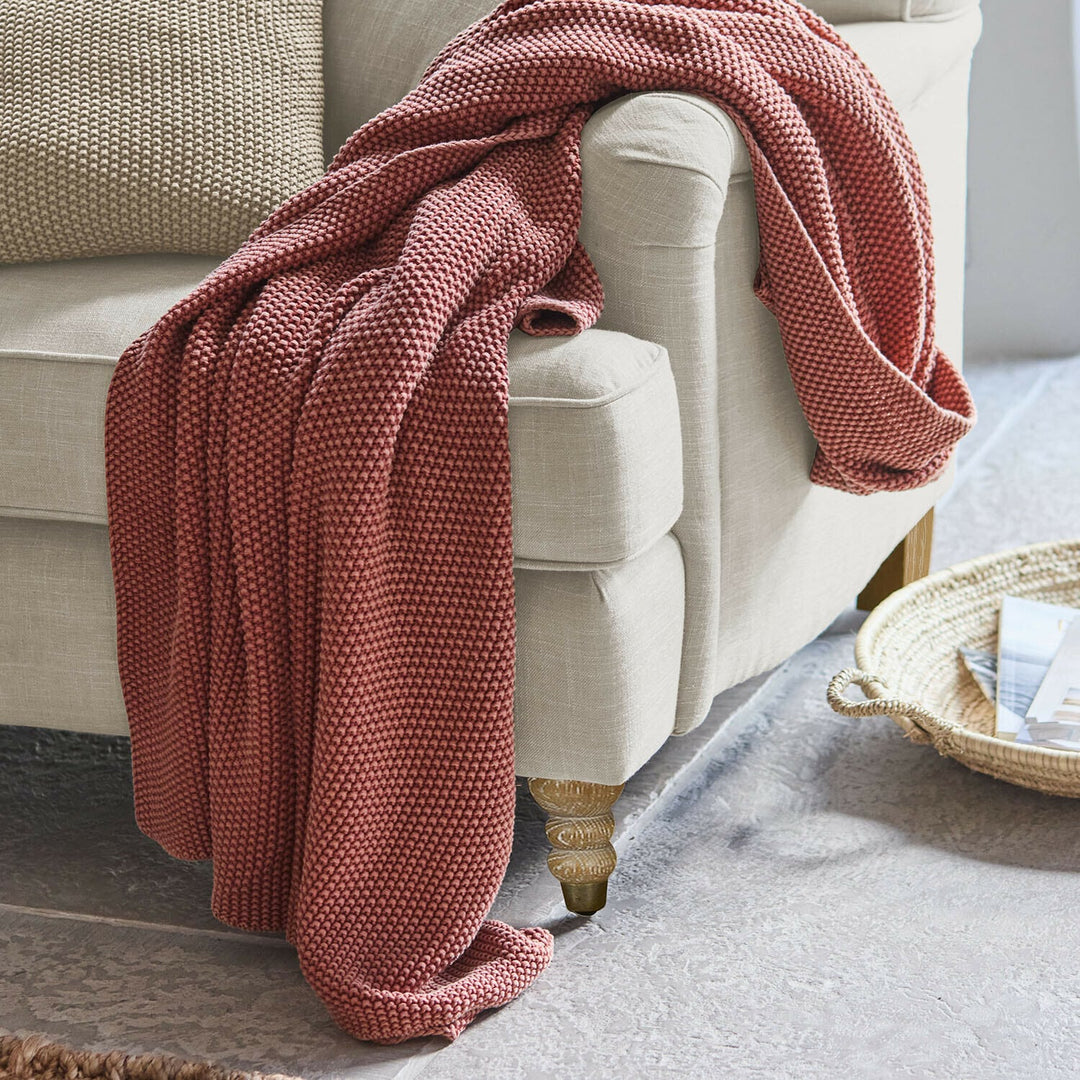 Canapé LOBERON Isa 2 places en tissu beige — photo produit