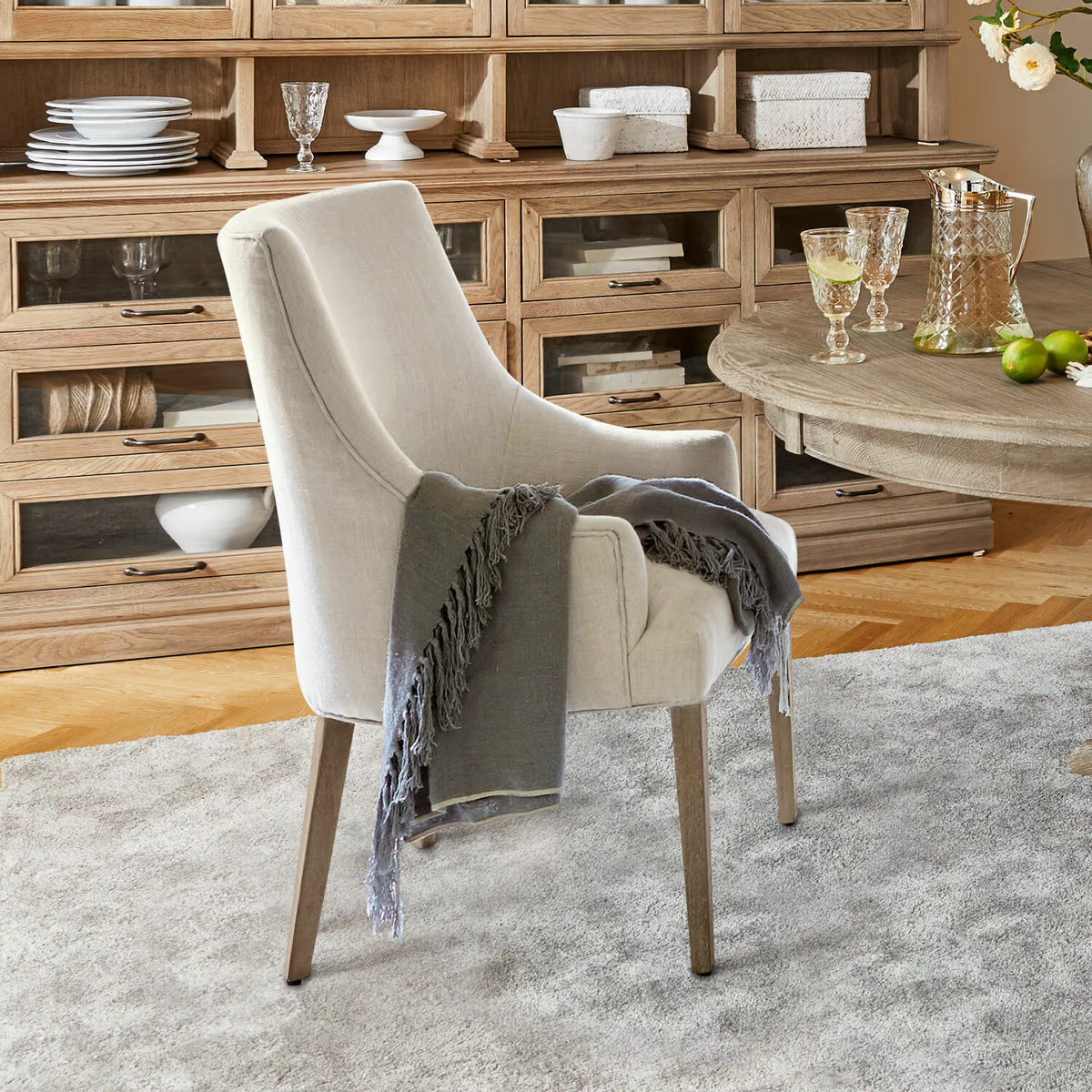 Chaise avec accoudoirs LOBERON Hyeres beige