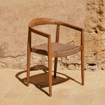 Chaise KAVE HOME Ydalia en teck, finition naturelle et corde beige