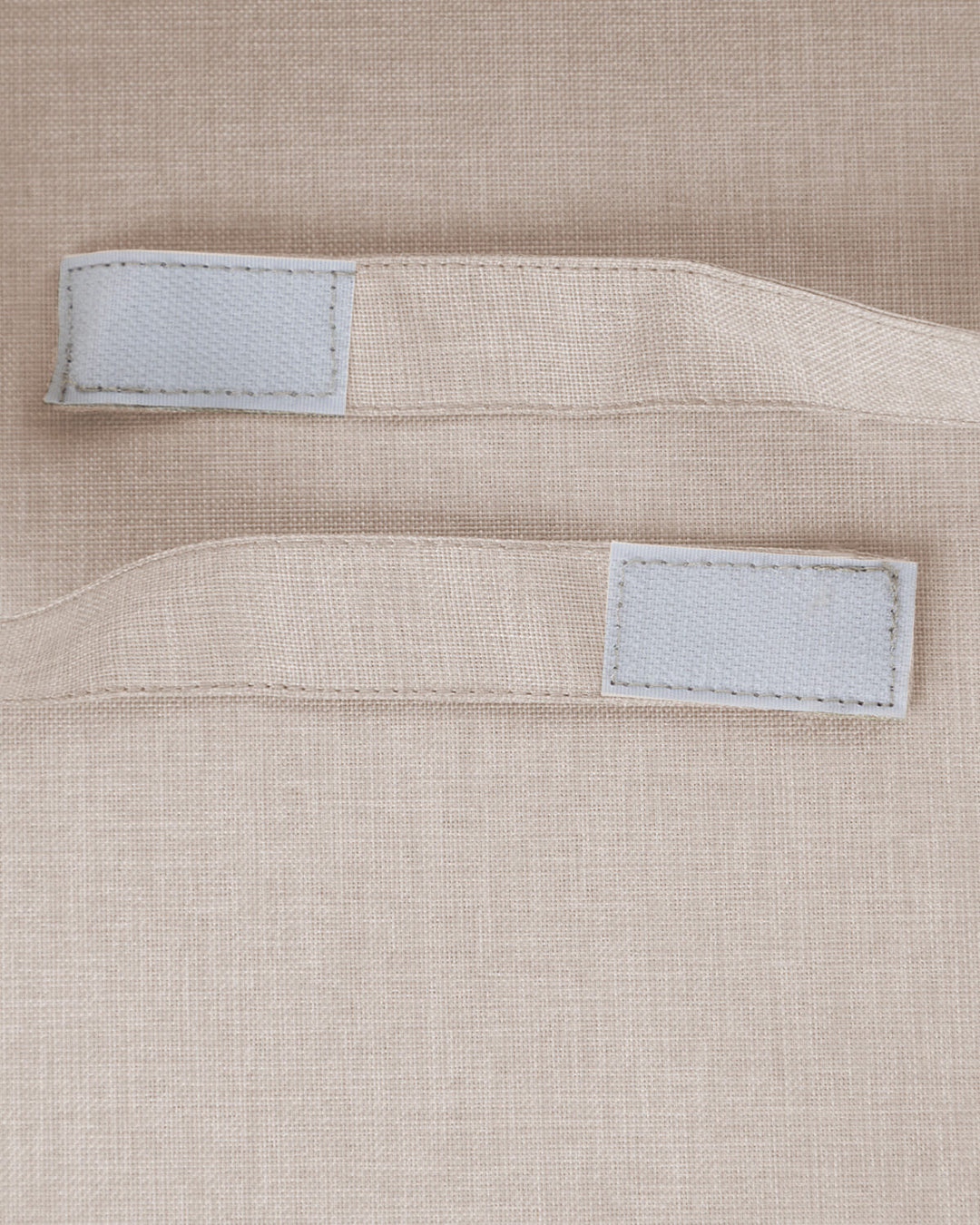 Bain de soleil inclinable Lorent en bois d’acacia et tissu The Masie
