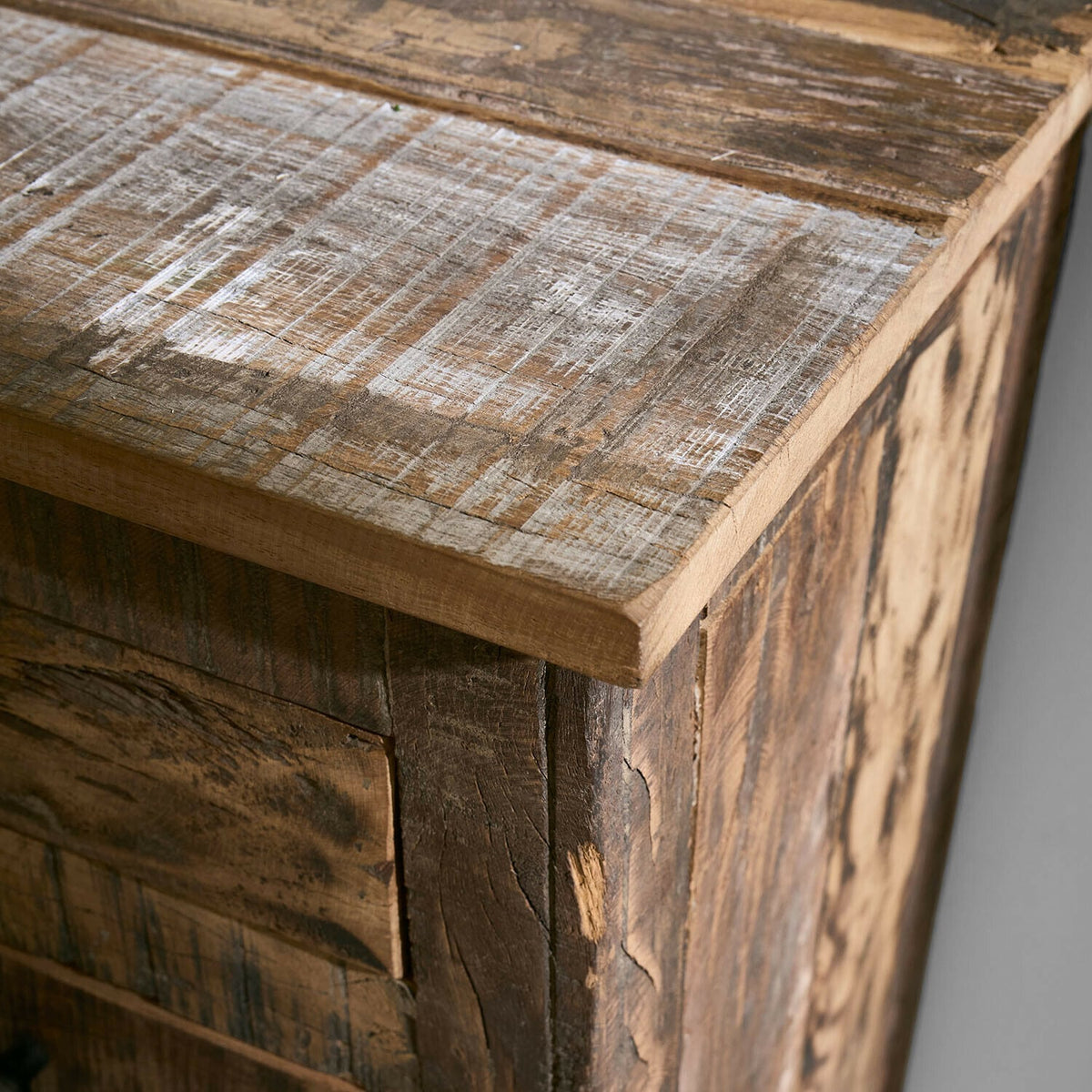 Semainier LOBERON Turell 7 tiroirs bois recyclé — photo produit