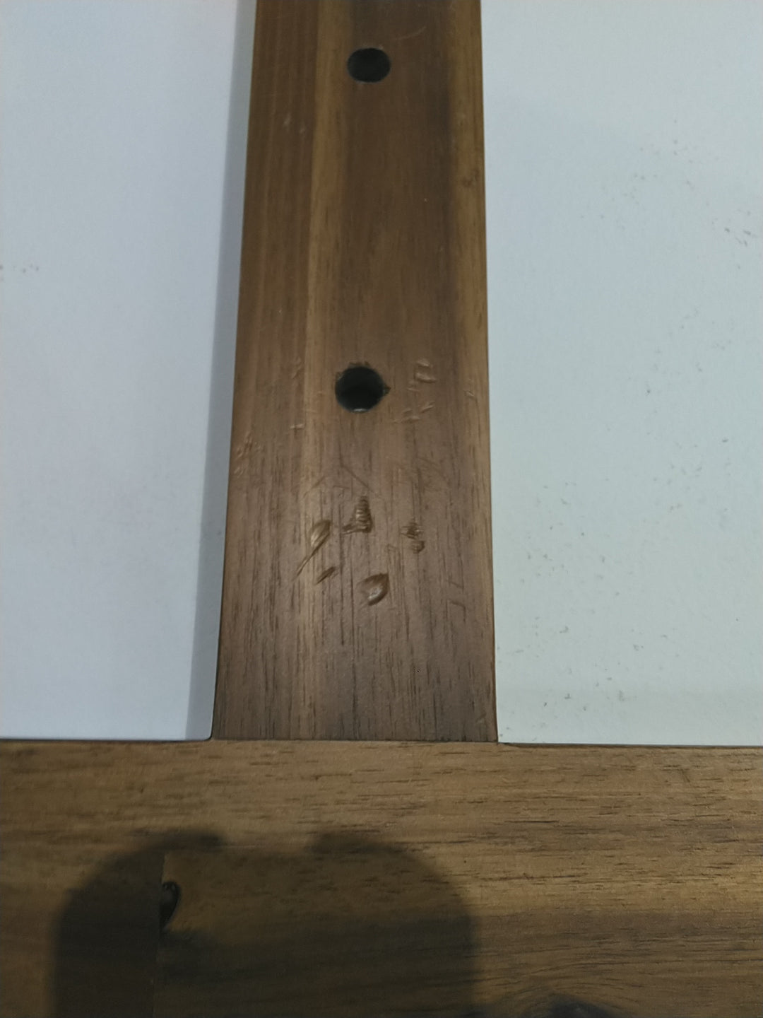 Table à manger Danli 4 personnes ronde effet travertin