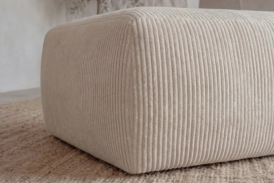 Pouf CASANOVA Elio en petit velours côtelé beige — photo produit