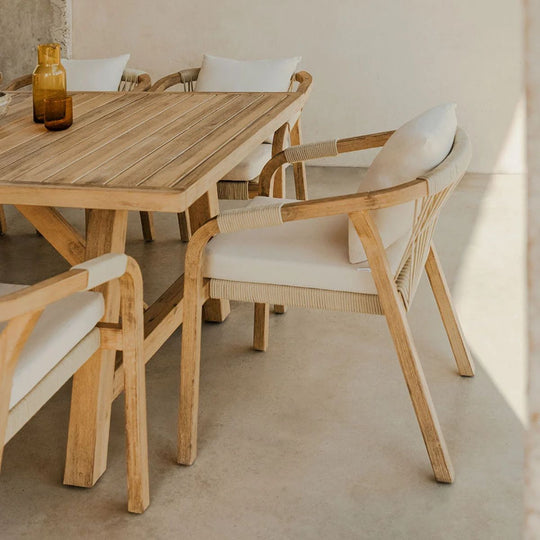 Lot de 2 Chaises SKLUM de Jardin avec Accoudoirs en Bois d'Acacia Dubaï