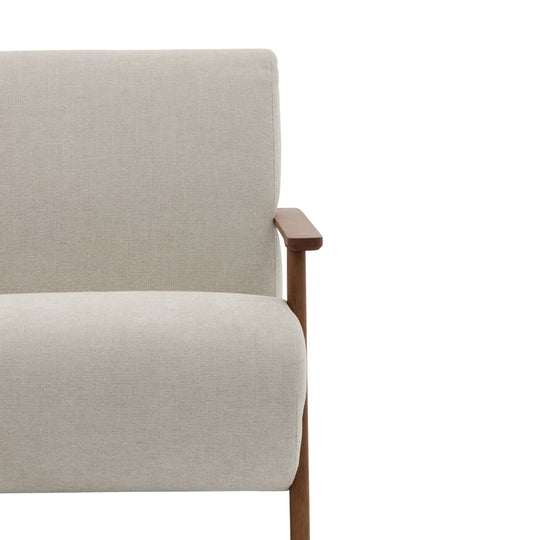 Fauteuil KAVE HOME Meghan en chenille perle et bois de frêne finition noyer