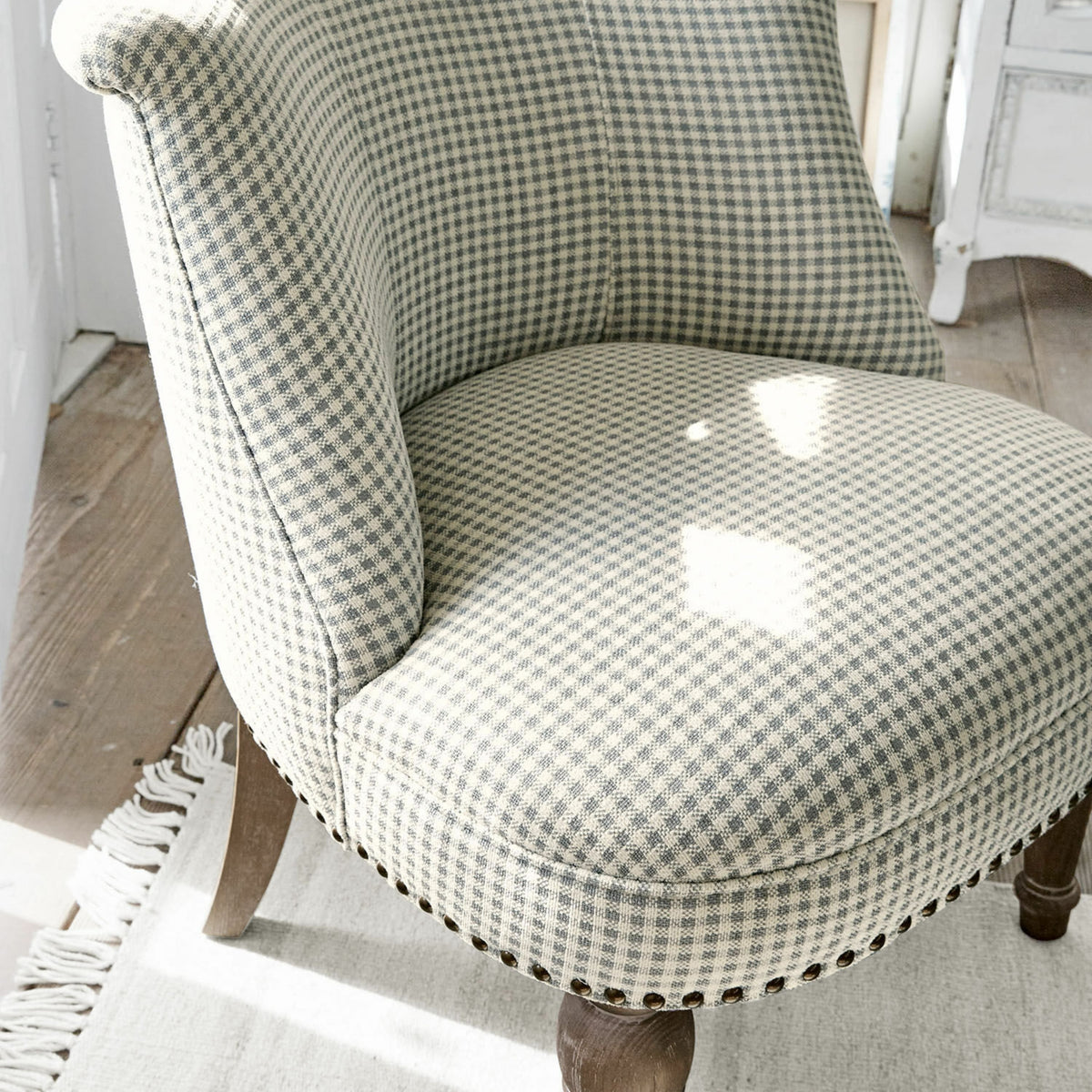 Fauteuil LOBERON Francet en tissu crème