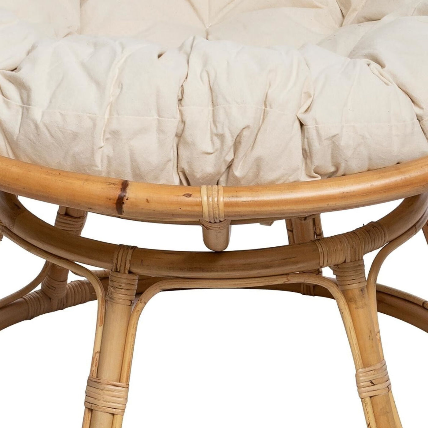 Fauteuil Papasan Seram en Rotin Beige avec Coussin Blanc Cassé