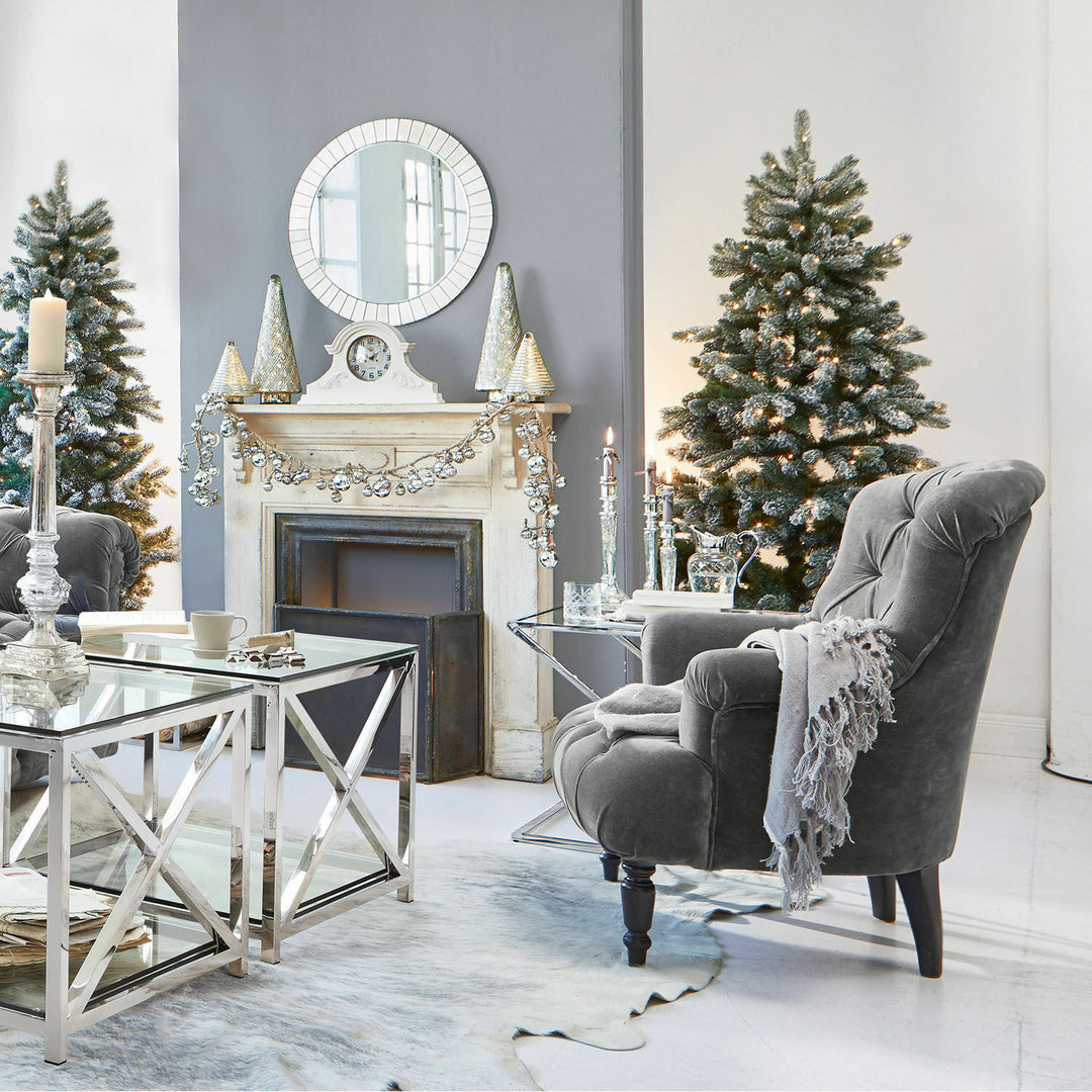 Fauteuil Chesterfield LOBERON Parranquet en velours gris — photo produit