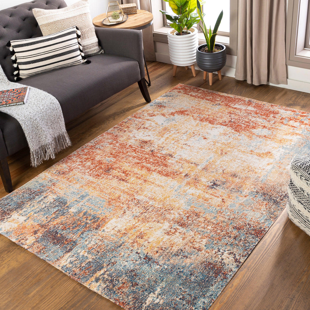 Tapis SURYA Mijek extérieur moderne, motif abstrait patiné, rouge, rouille et bleu, vue 7