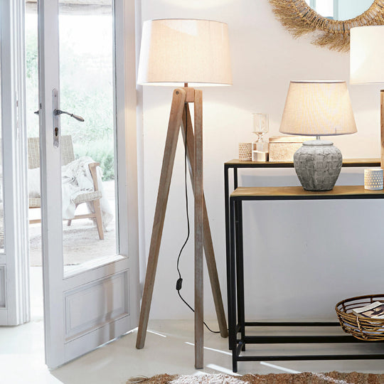 Lampadaire LOBERON Troisième en bois de sapin — photo produit