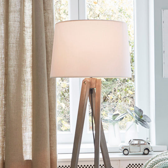Lampadaire LOBERON Troisième en bois de sapin — photo produit