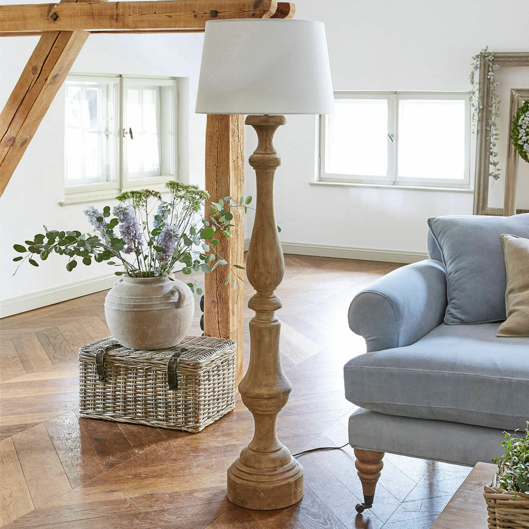 Lampadaire LOBERON Etienne en bois — photo produit