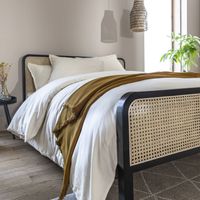 Lit en pin massif et cannage ANNA 140x200cm — photo produit