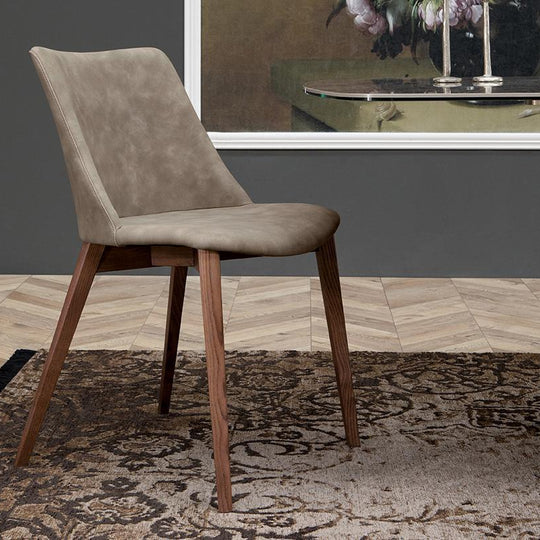 Lot de 2 chaises TONIN CASA Agata en bois clair et revêtement en éco-cuir beige