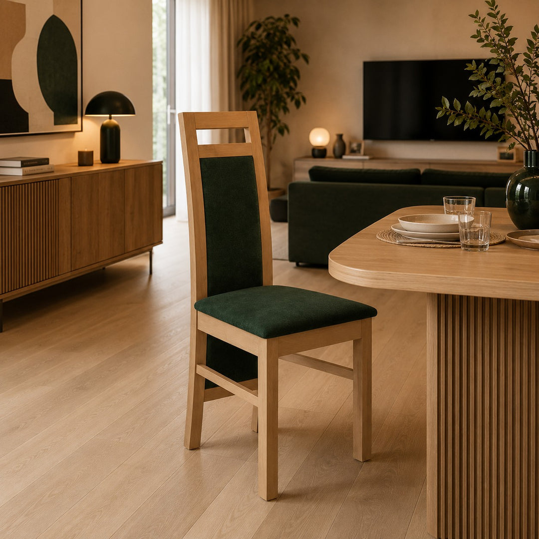 Lot de 4 chaises LES TENDANCES Mouka en bois de hêtre et tissu vert