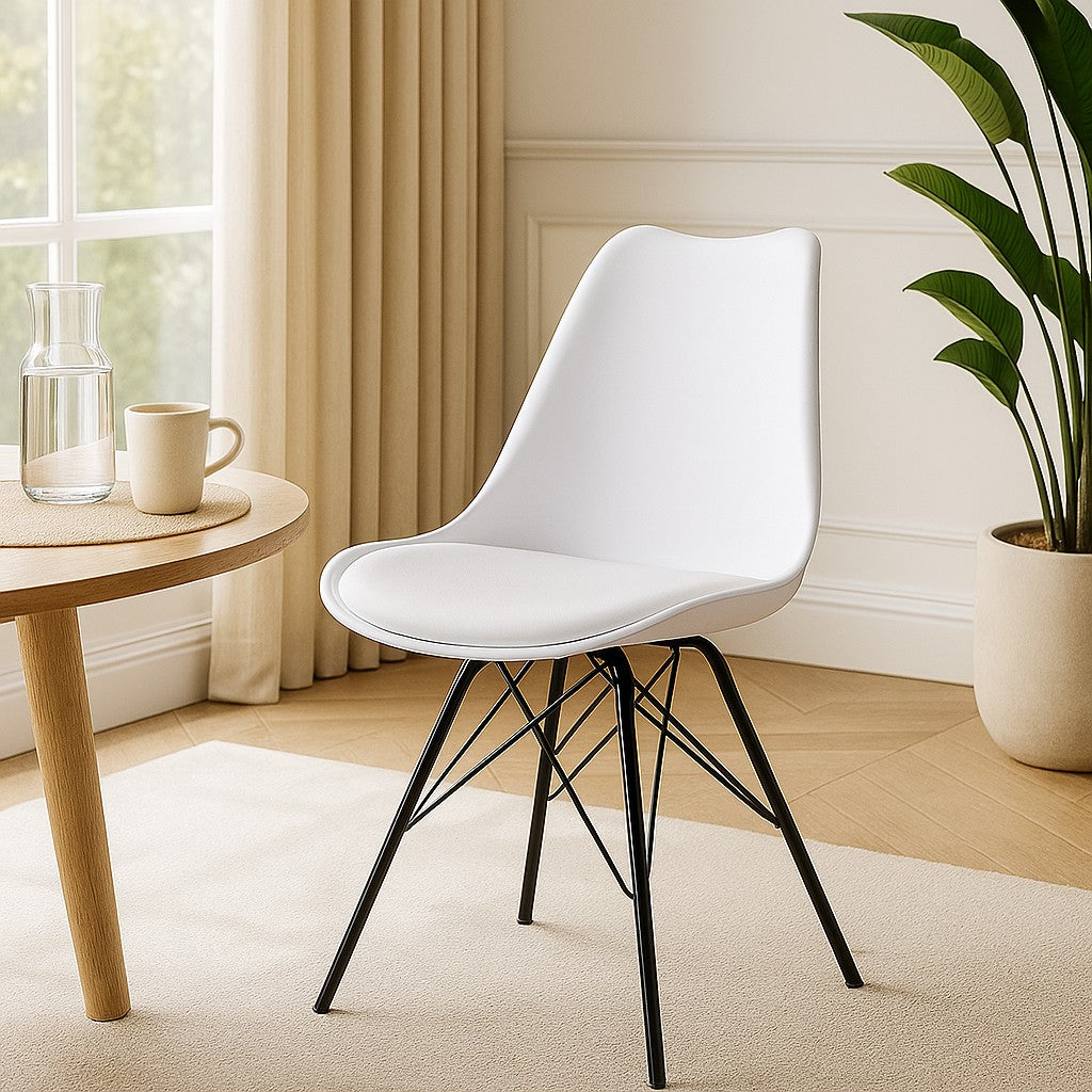 Lot de 4 chaises scandinave Blanche pieds en métal Noir