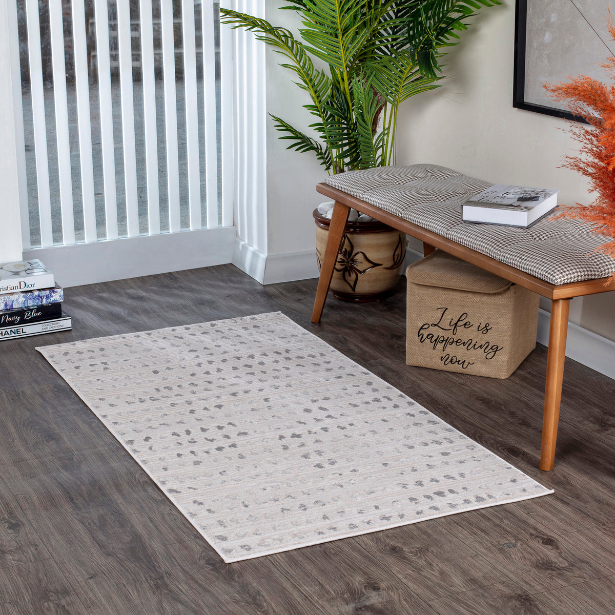 Tapis SURYA Rosemont scandinave, motif pois en relief gris et blanc